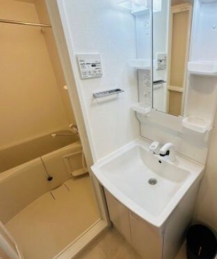 物件内観写真9　(別号室参考写真)