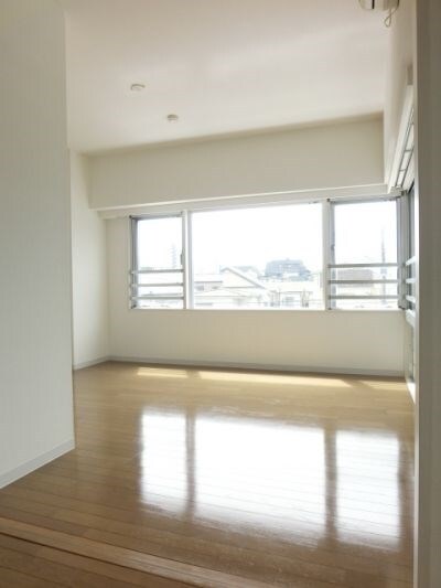 物件内観写真5　(別号室参考写真)