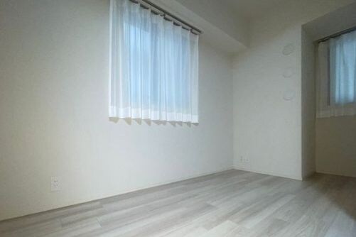 物件内観写真10　(別号室参考写真)