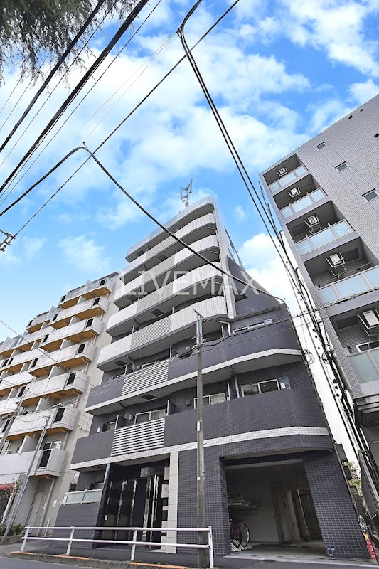 レアライズ新宿