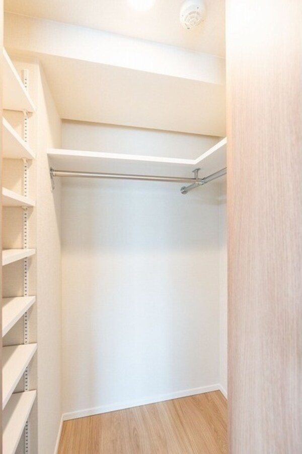 収納(※同じ間取り家具家電配置例参考写真)