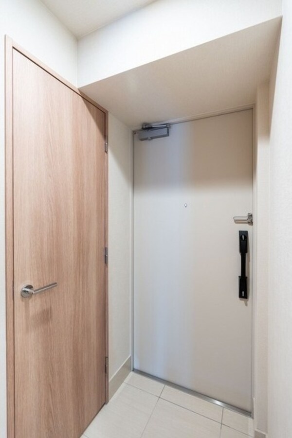 玄関(※同じ間取り家具家電配置例参考写真)