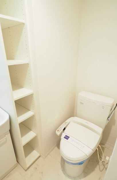 物件内観写真10　(別号室参考写真)