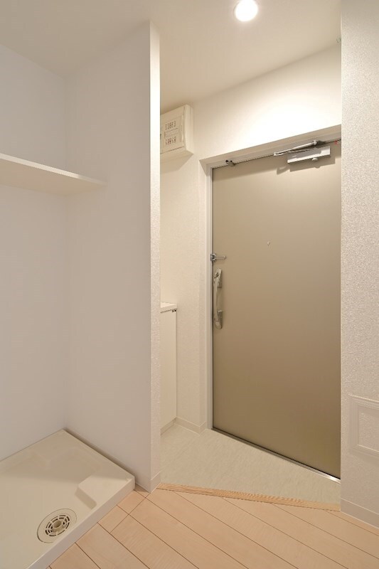 物件内観写真5　(別号室参考写真)