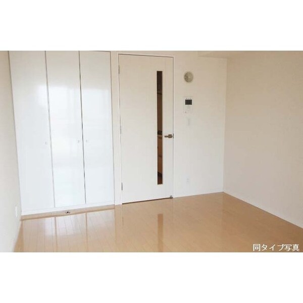 寝室(弊社は全物件が仲介手数料半月分でご紹介可能です。)