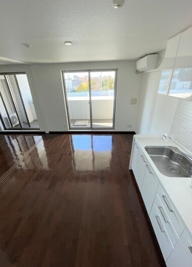 物件内観写真11　(別号室参考写真)