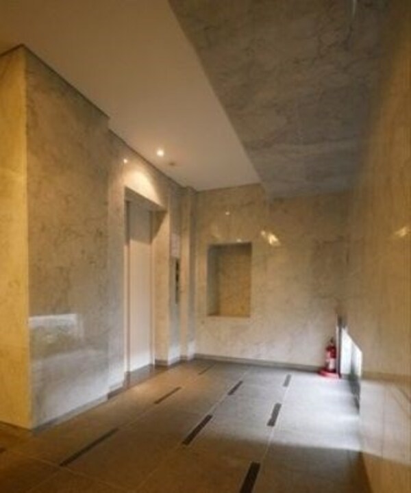 ロビー・ラウンジ