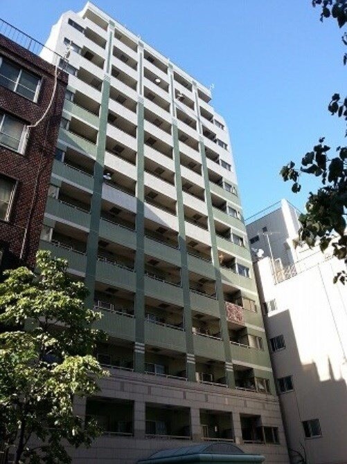 カスタリア新宿御苑の物件外観写真