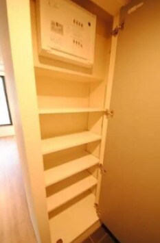 物件内観写真9　(※別号室参照)