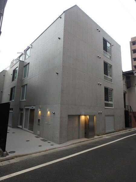コンポジット早稲田外観写真