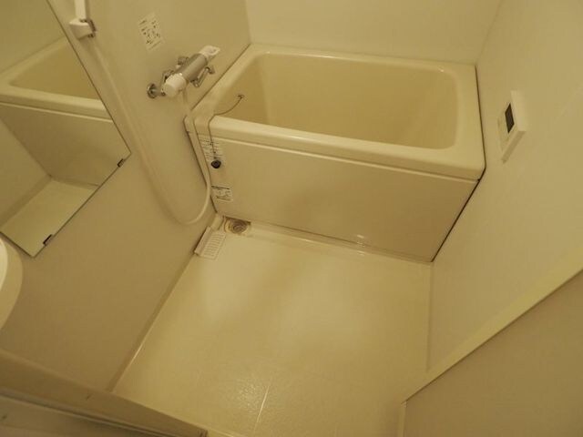 物件内観写真5　(※同じ間取り別号室参考写真
　現状優先)