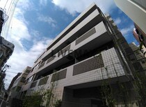 ラグジュアリーアパートメント本郷の外観写真