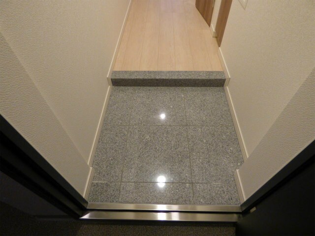 物件内観写真4　(家具家電付きセットアップ賃貸。カバン1つで入居出来るため楽チ)