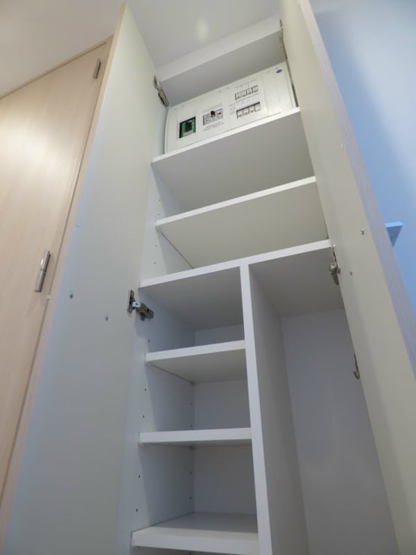 収納(家具家電付きセットアップ賃貸。カバン1つで入居出来るため楽チ)