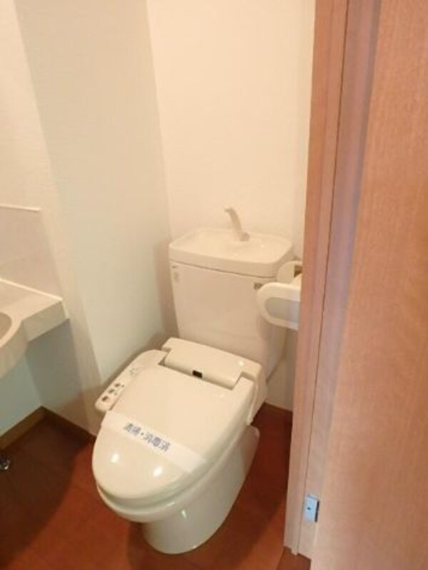 トイレ(※他部屋参考写真)