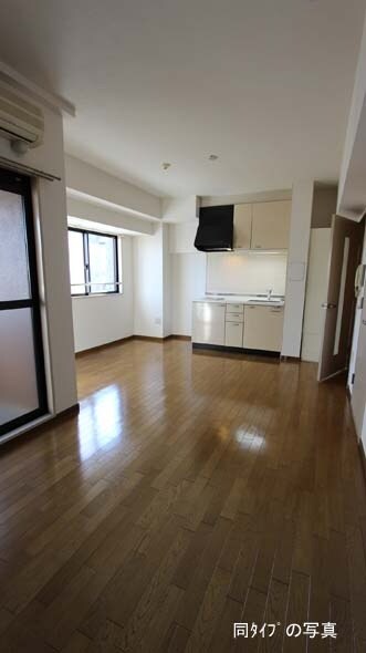 物件内観写真9　(※同じ間取り別号室参考写真)