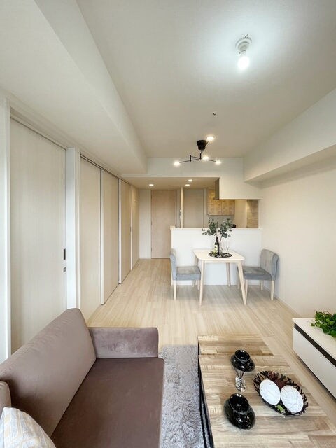 物件内観写真5　(※家具家電配置例モデルルーム参考写真)