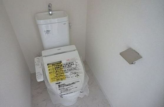 物件内観写真11　(※同じ間取り別号室参考写真)