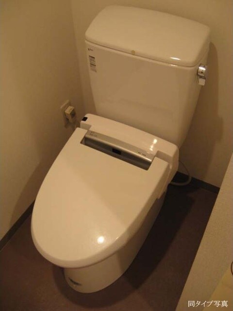 物件内観写真10　(※同じ間取り別号室参考写真)