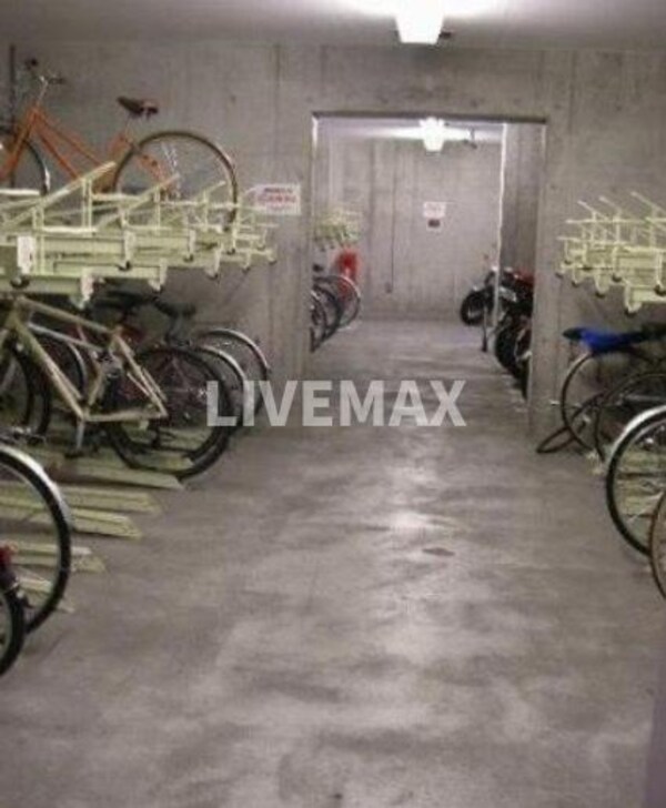 建物設備(駐輪場)