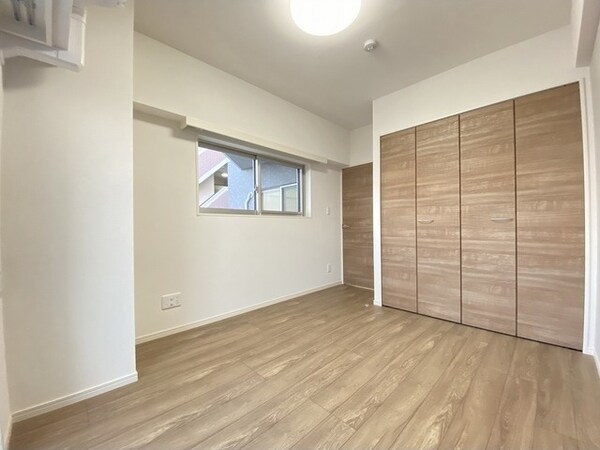 寝室(別号室参考写真)