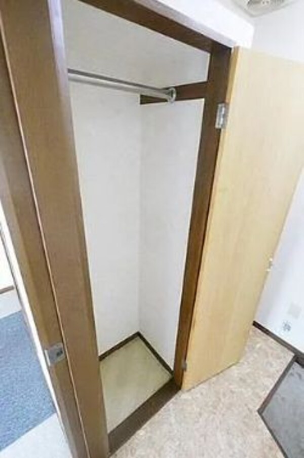収納(セブンイレブン 東大宮4丁目店（733m）)