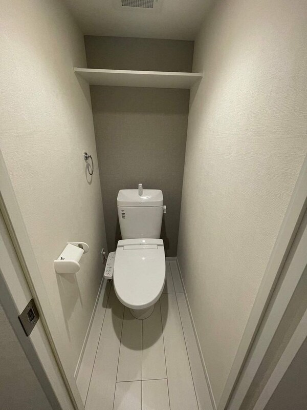 トイレ(※同じタイプ別号室参考写真)