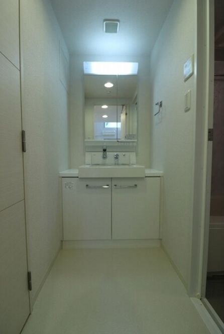 物件内観写真10　(※同じ間取り別号室参考写真)