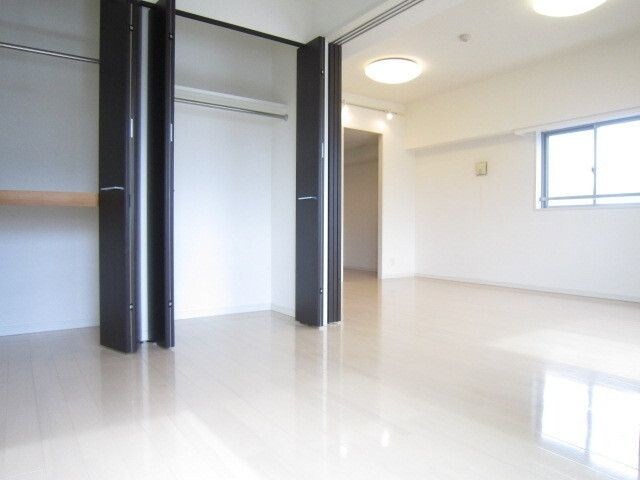 物件内観写真5　(別号室参考写真)