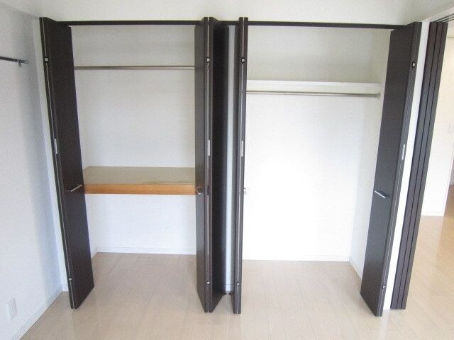 物件内観写真10　(別号室参考写真)