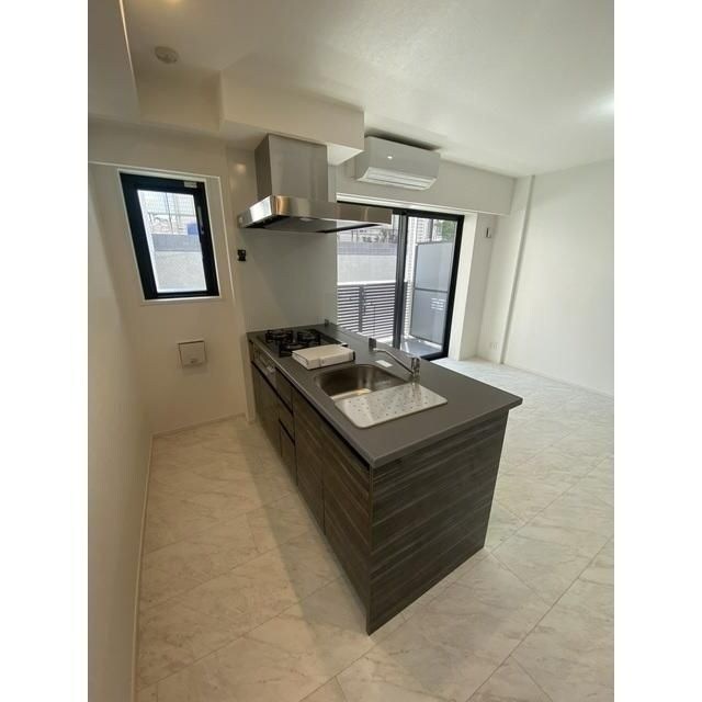 物件内観写真10　(別号室参考写真)