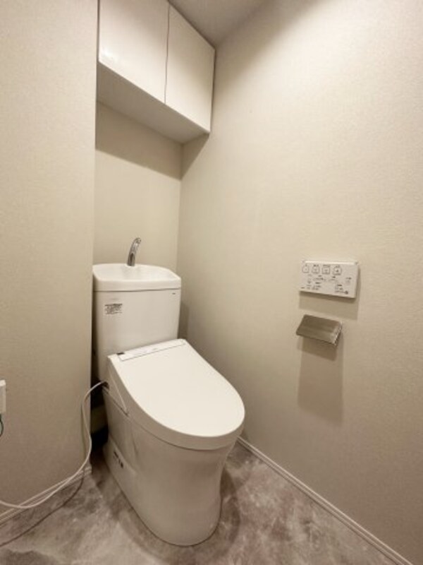 トイレ(別号室参考写真)