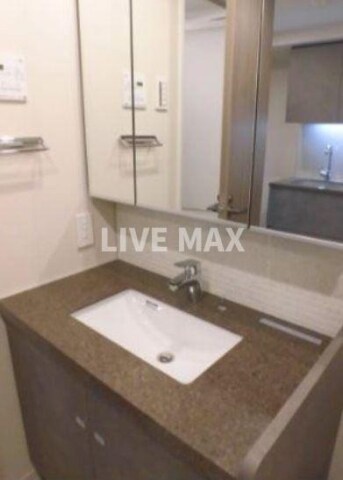 物件内観写真8　(別号室参考写真)