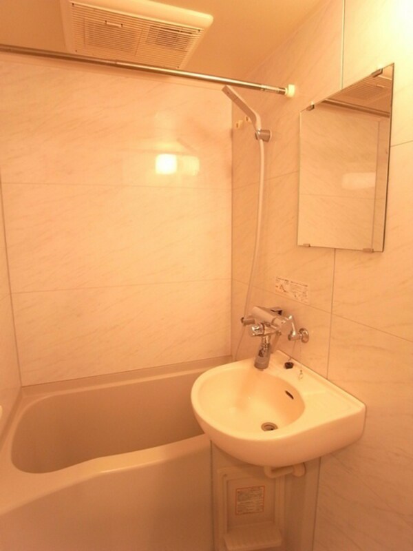 浴室(★「赤坂」駅「赤坂見附」駅徒歩圏の好立地マンション★)