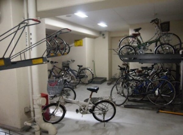 建物設備(駐輪場)