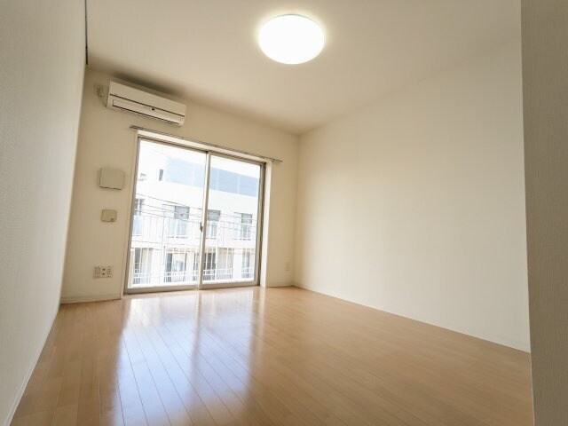 物件内観写真9　(別号室参考写真)