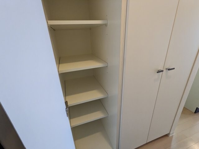 物件内観写真10　(別号室参考写真)