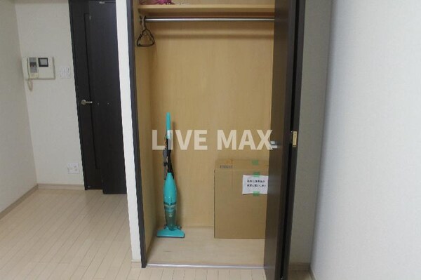 収納(別号室反転写真)