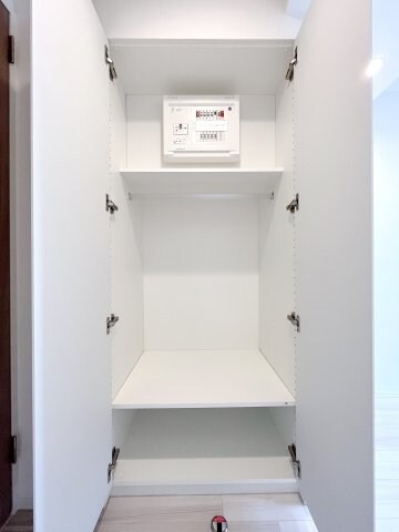 物件内観写真12　(別号室参考写真)