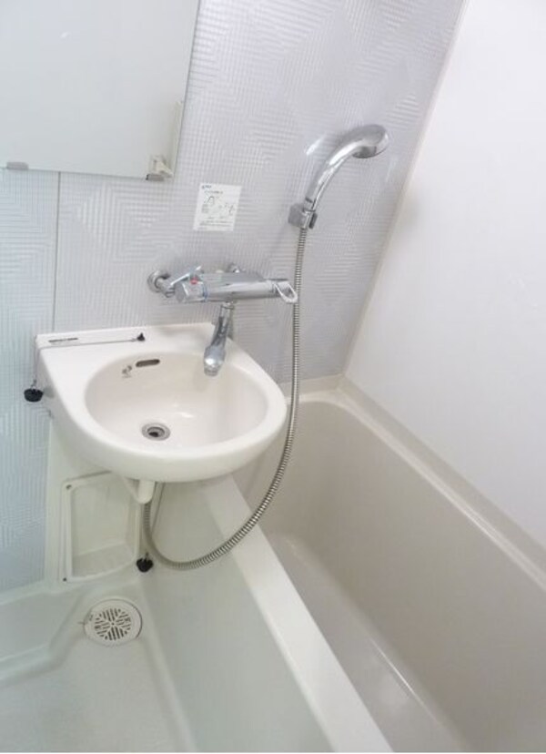 浴室(別号室参考写真)