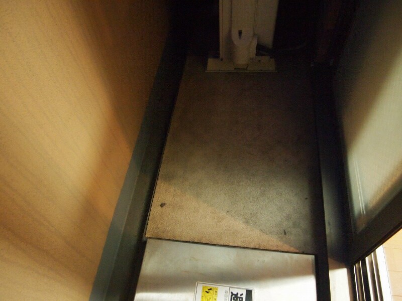 物件内観写真9　(別号室参照写真)