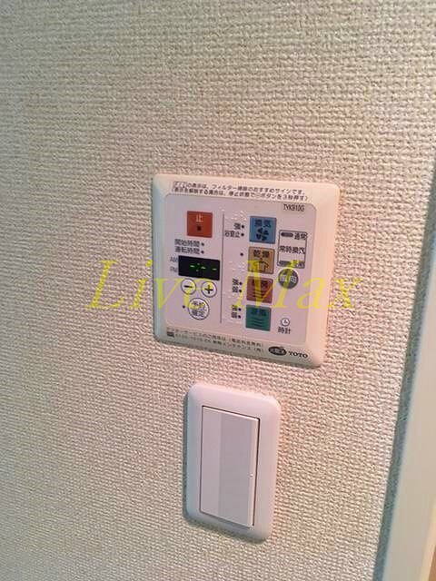 物件内観写真13　(別号室参照写真)