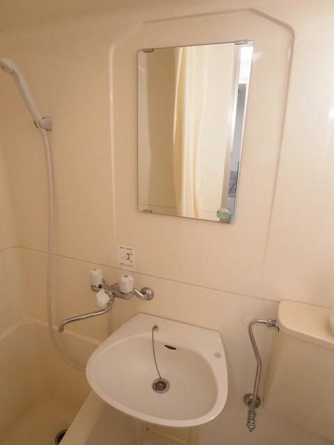 物件内観写真8　(別号室参考写真)