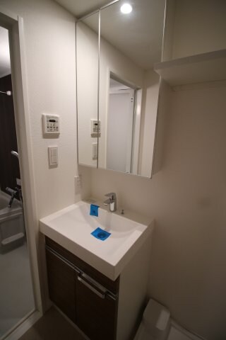 物件内観写真9　(別号室参考写真)