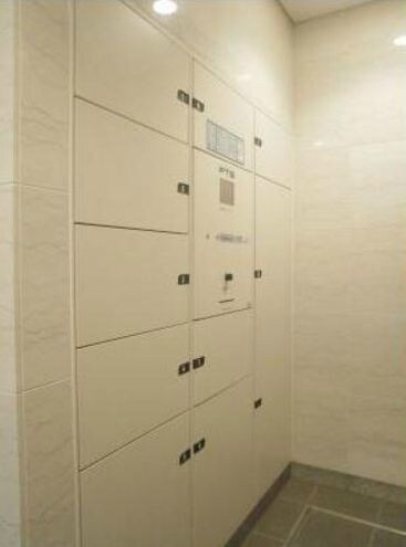 物件内観写真12　(宅配ボックス)