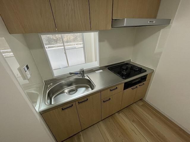 物件内観写真6　(リノベーション済み別号室の写真です)