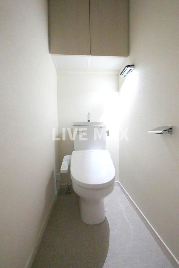 トイレ(別号室参考写真)