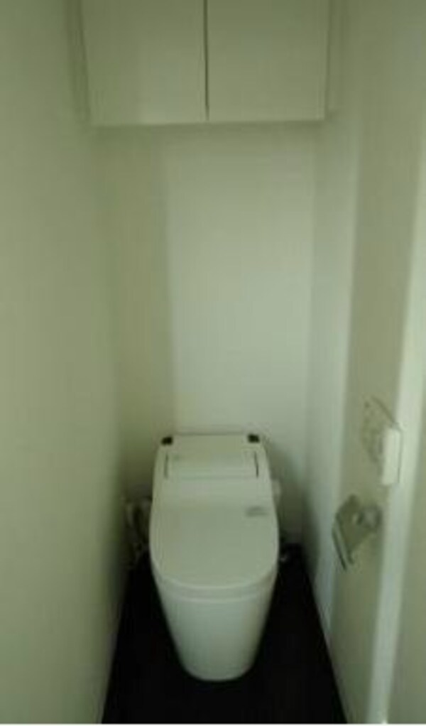 トイレ(別号室参考写真)