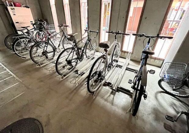 物件内観写真17　(駐輪場)