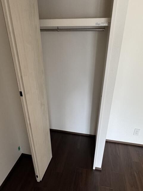 物件内観写真8　(別号室参考写真)